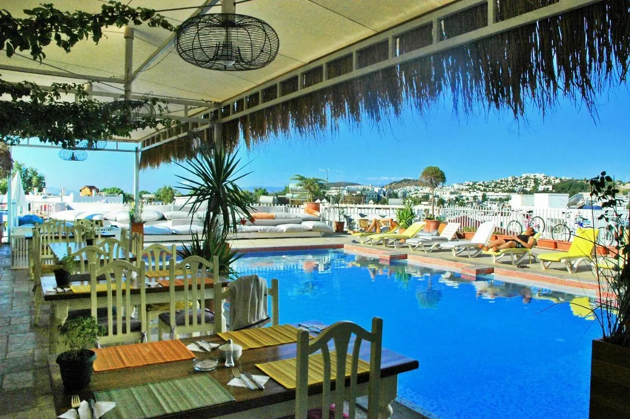 Sky Nova Hotel & Suites Bodrum